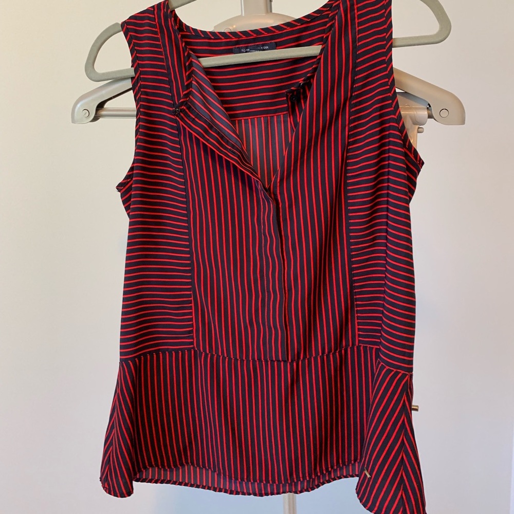 Formal top for office work or class exposition!